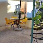 House Emma - Two Bedroom With Terrace Prázdninový dům *