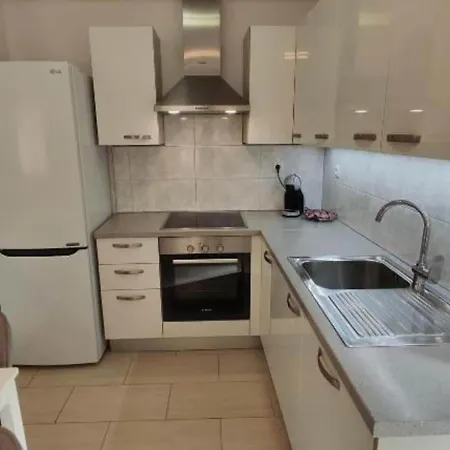 House Emma - Two Bedroom With Terrace * シベニク