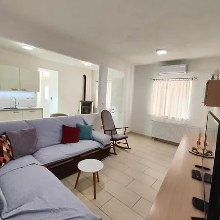 House Emma - Two Bedroom With Terrace Tatil Evi Šibenik