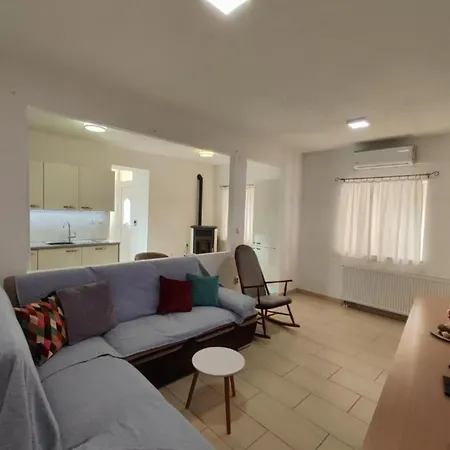 House Emma - Two Bedroom With Terrace