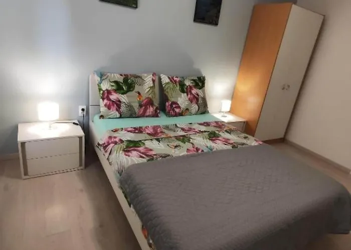 בית נופש House Emma - Two Bedroom With Terrace *
