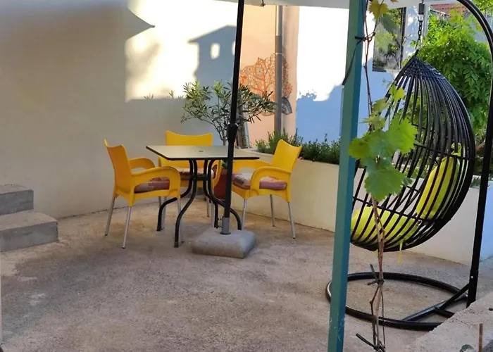 House Emma - Two Bedroom With Terrace Casa vacanze *