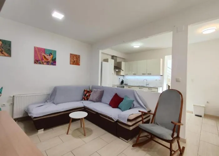 House Emma - Two Bedroom With Terrace 別荘 *